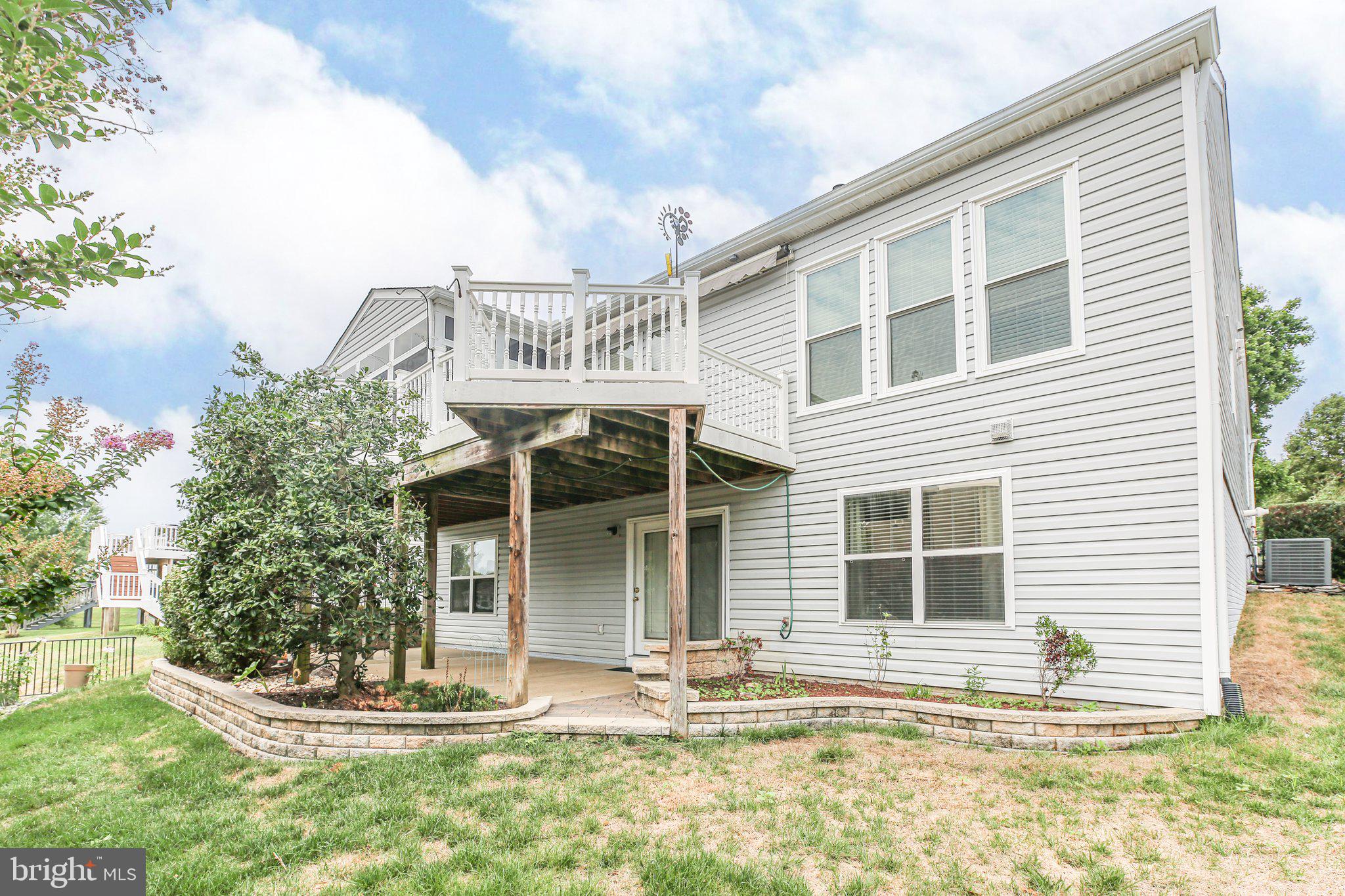 FALLS RUN - Residential Lease