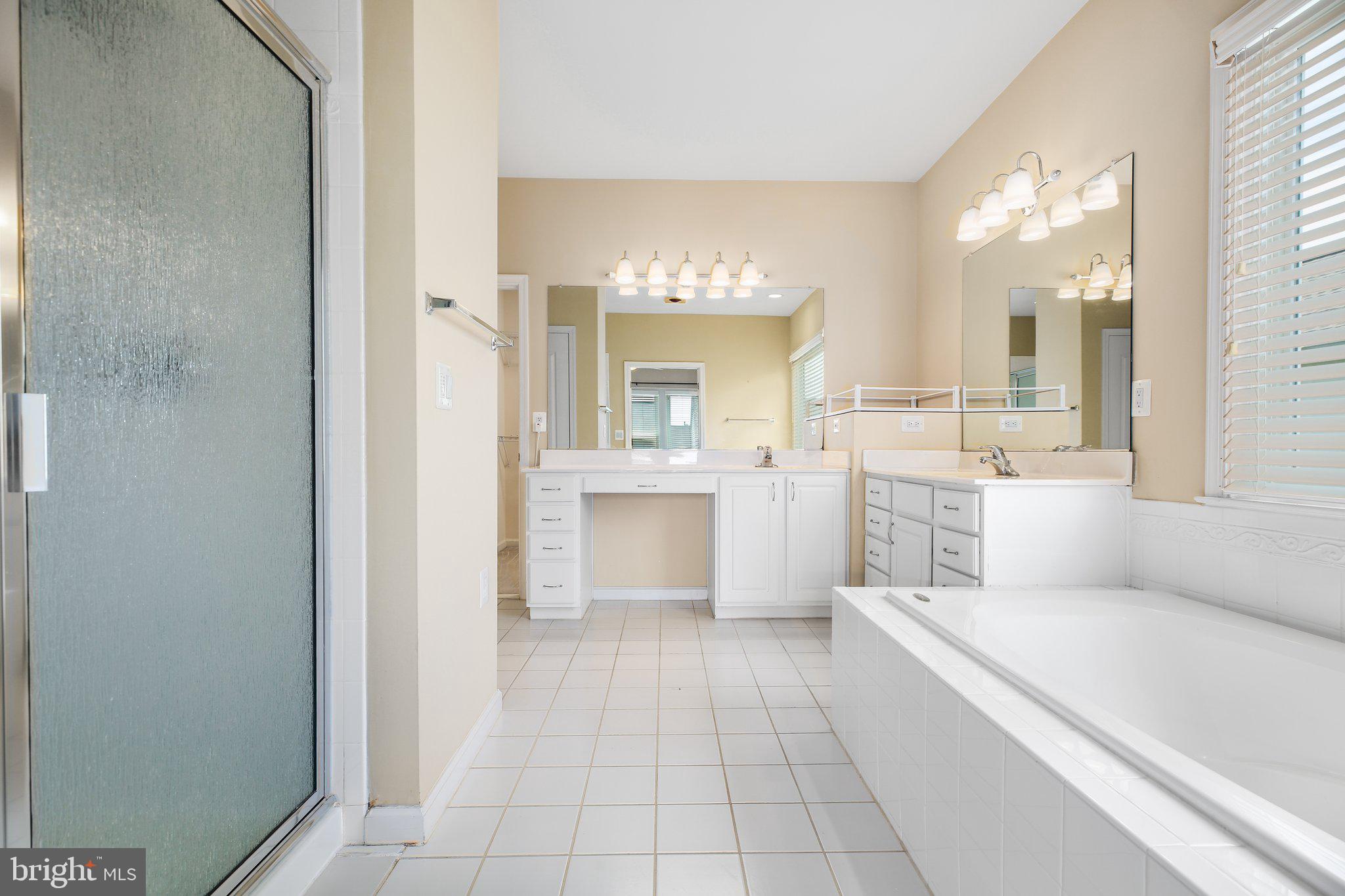 FALLS RUN - Residential Lease