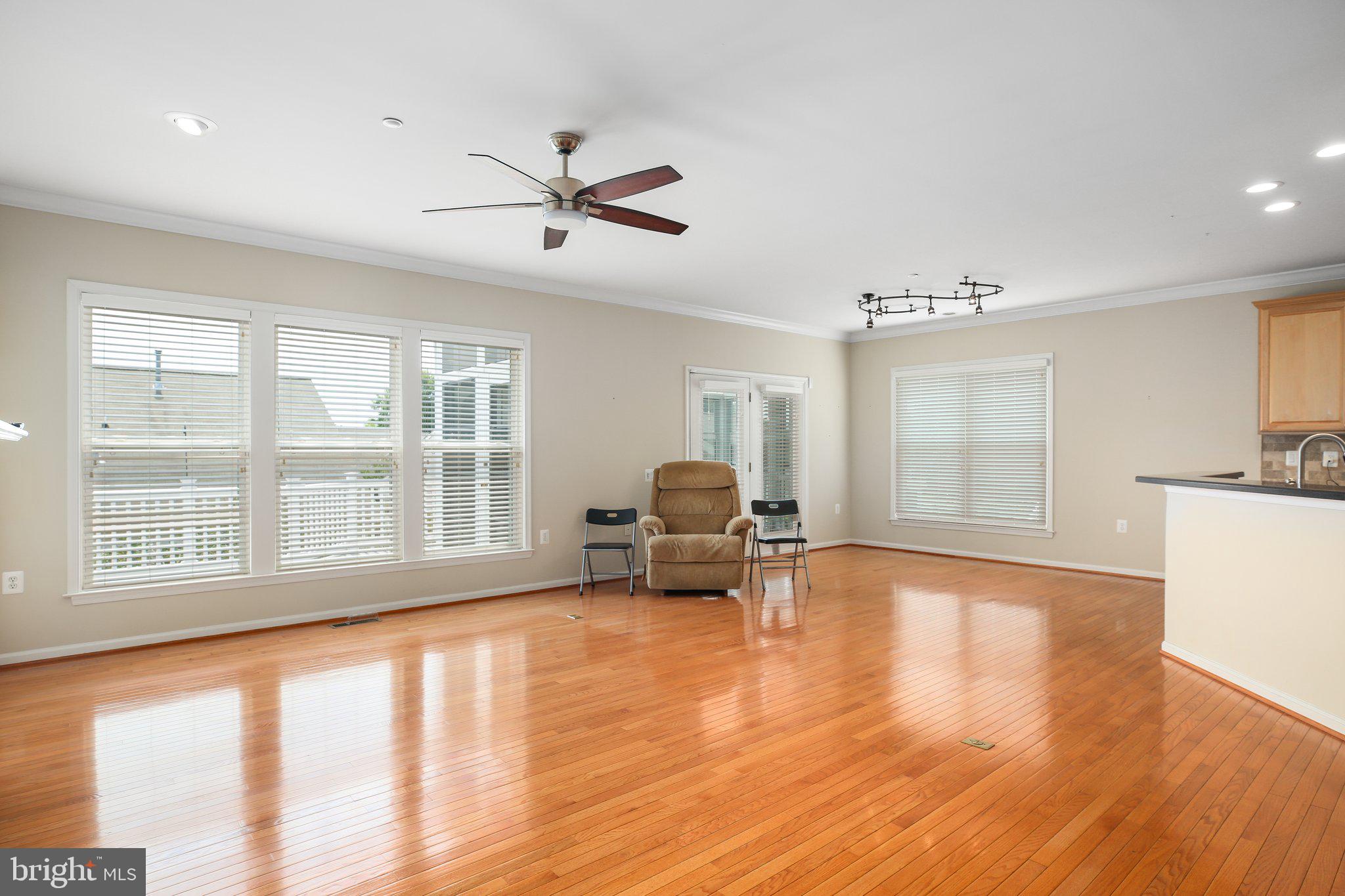 FALLS RUN - Residential Lease