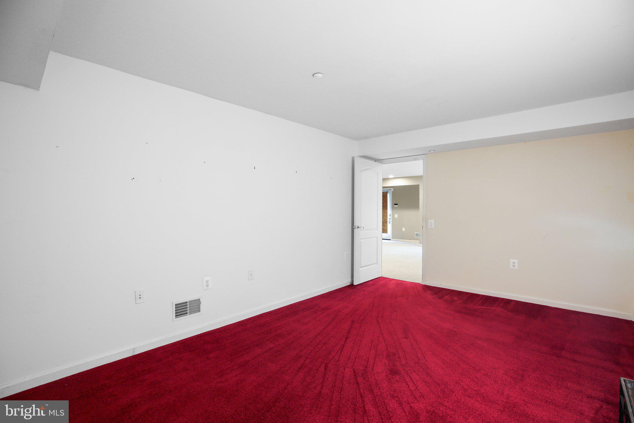 FALLS RUN - Residential Lease