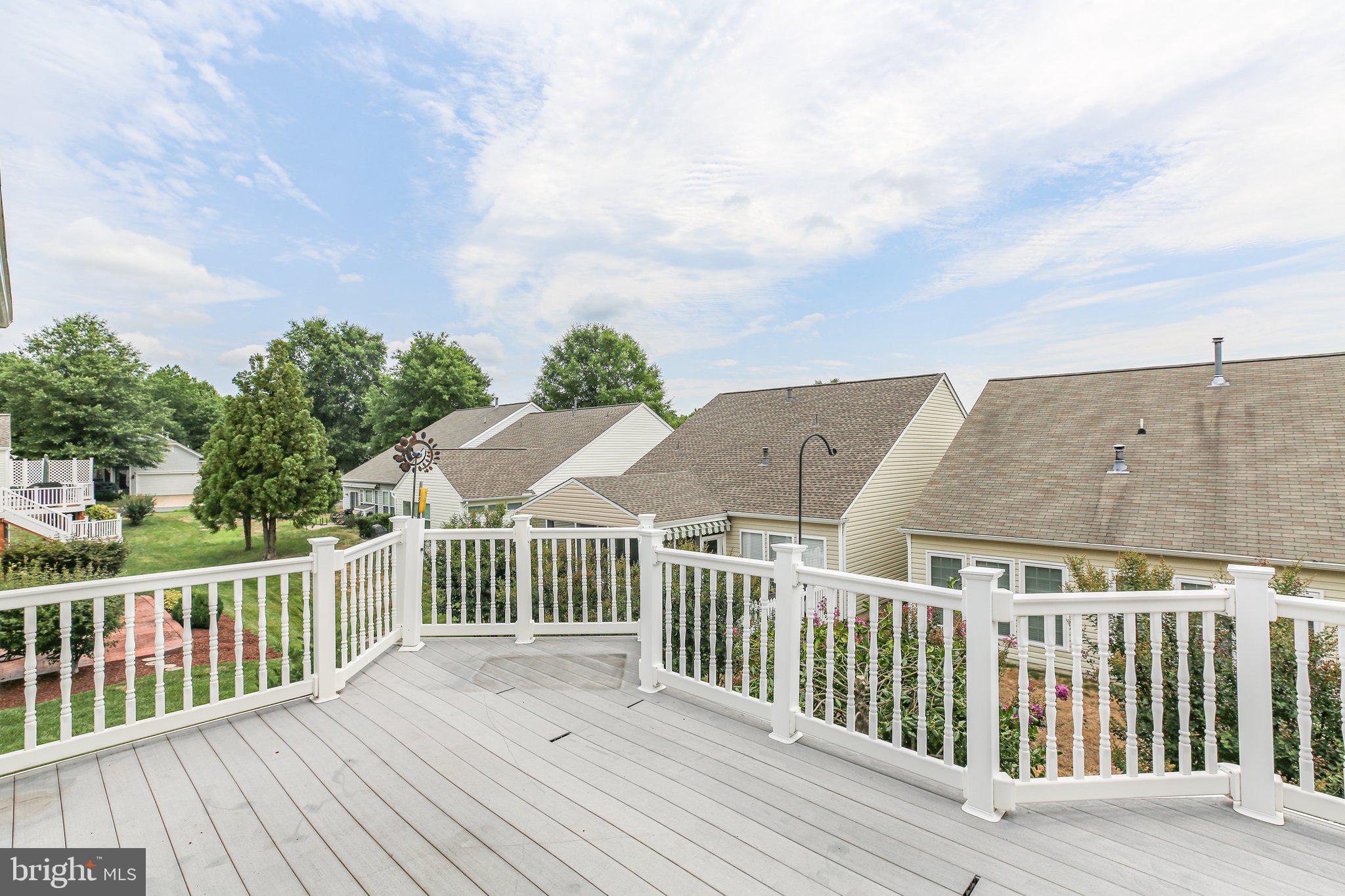 FALLS RUN - Residential Lease