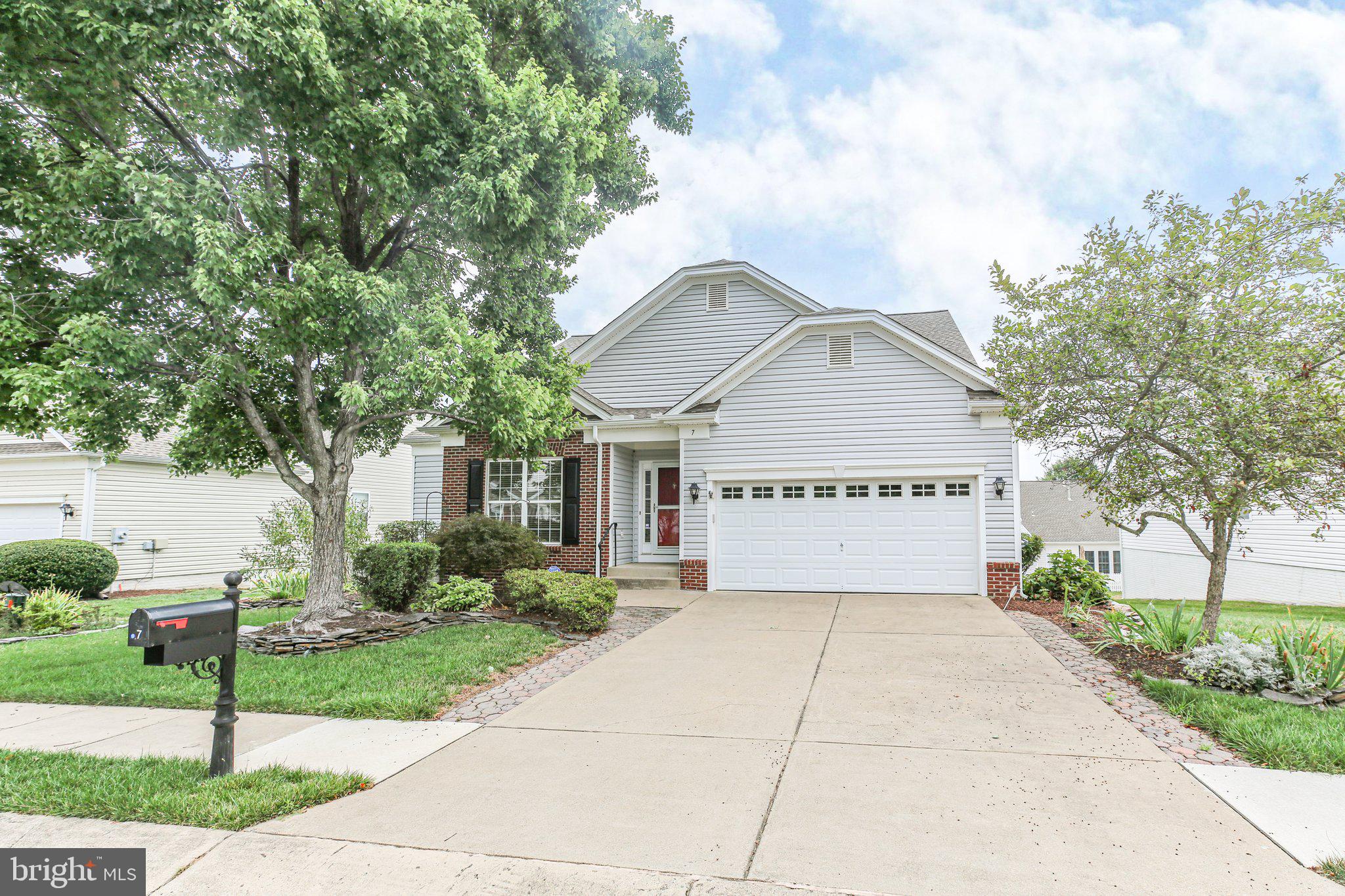 FALLS RUN - Residential Lease