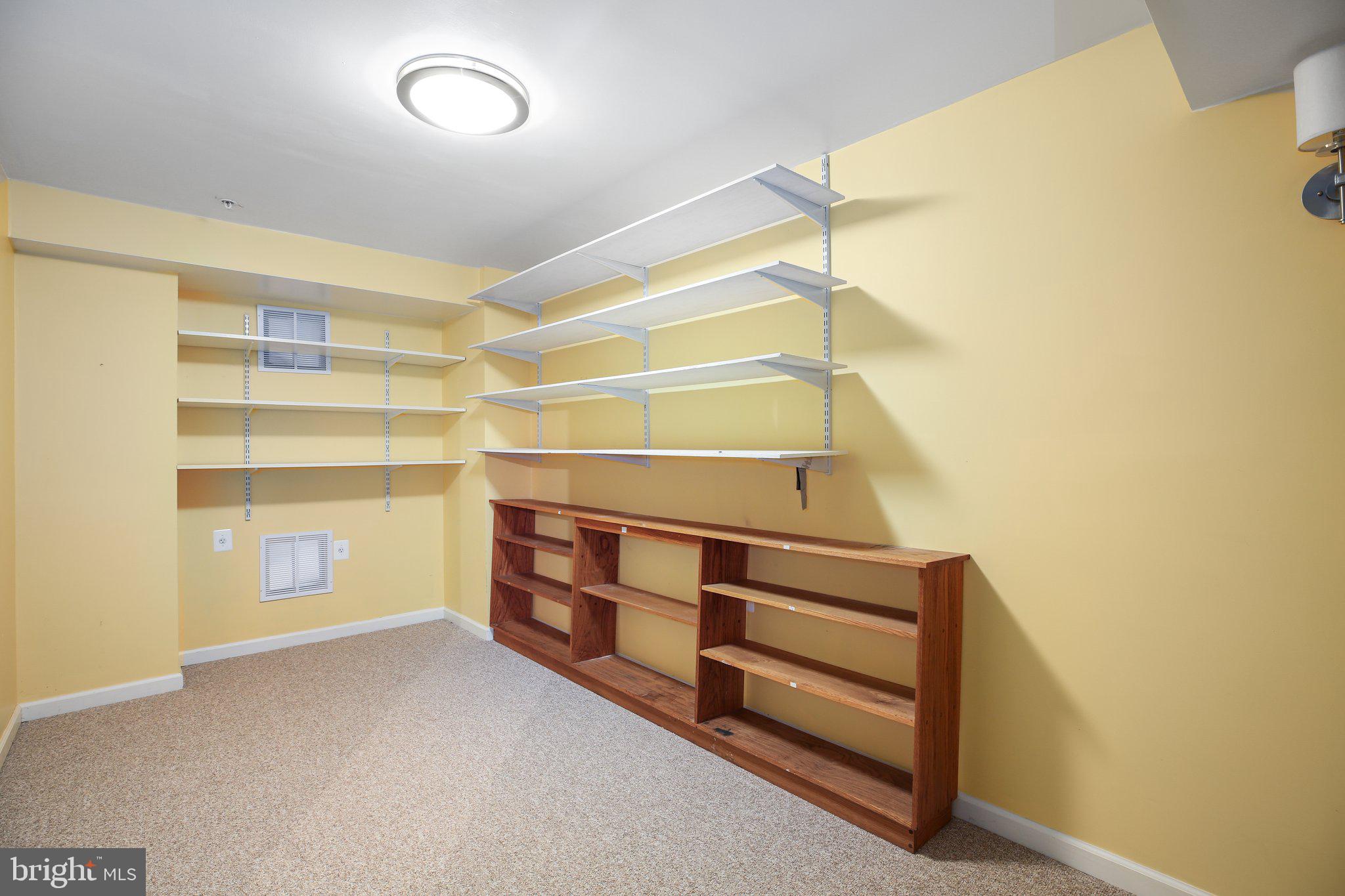 FALLS RUN - Residential Lease