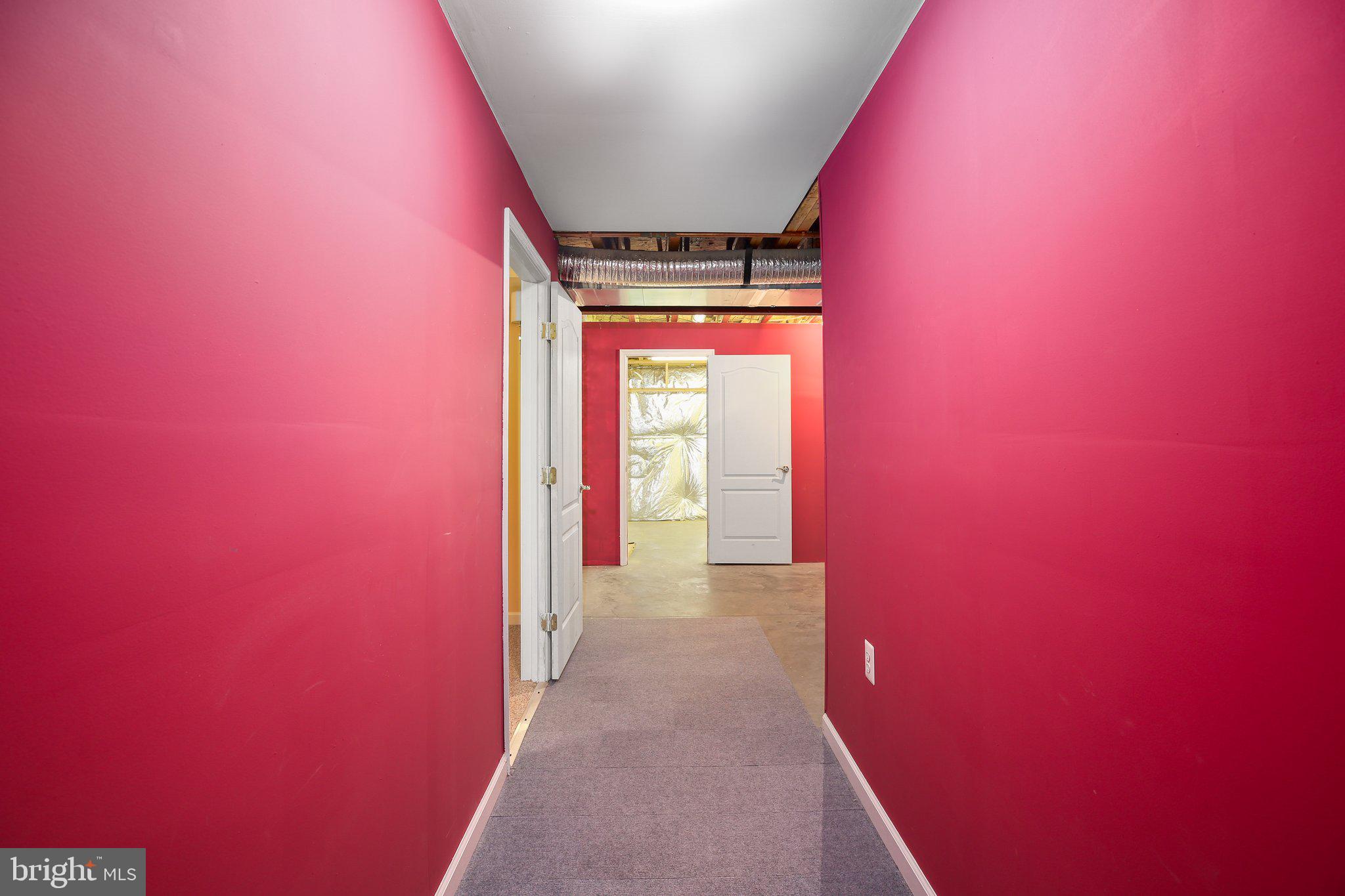 FALLS RUN - Residential Lease