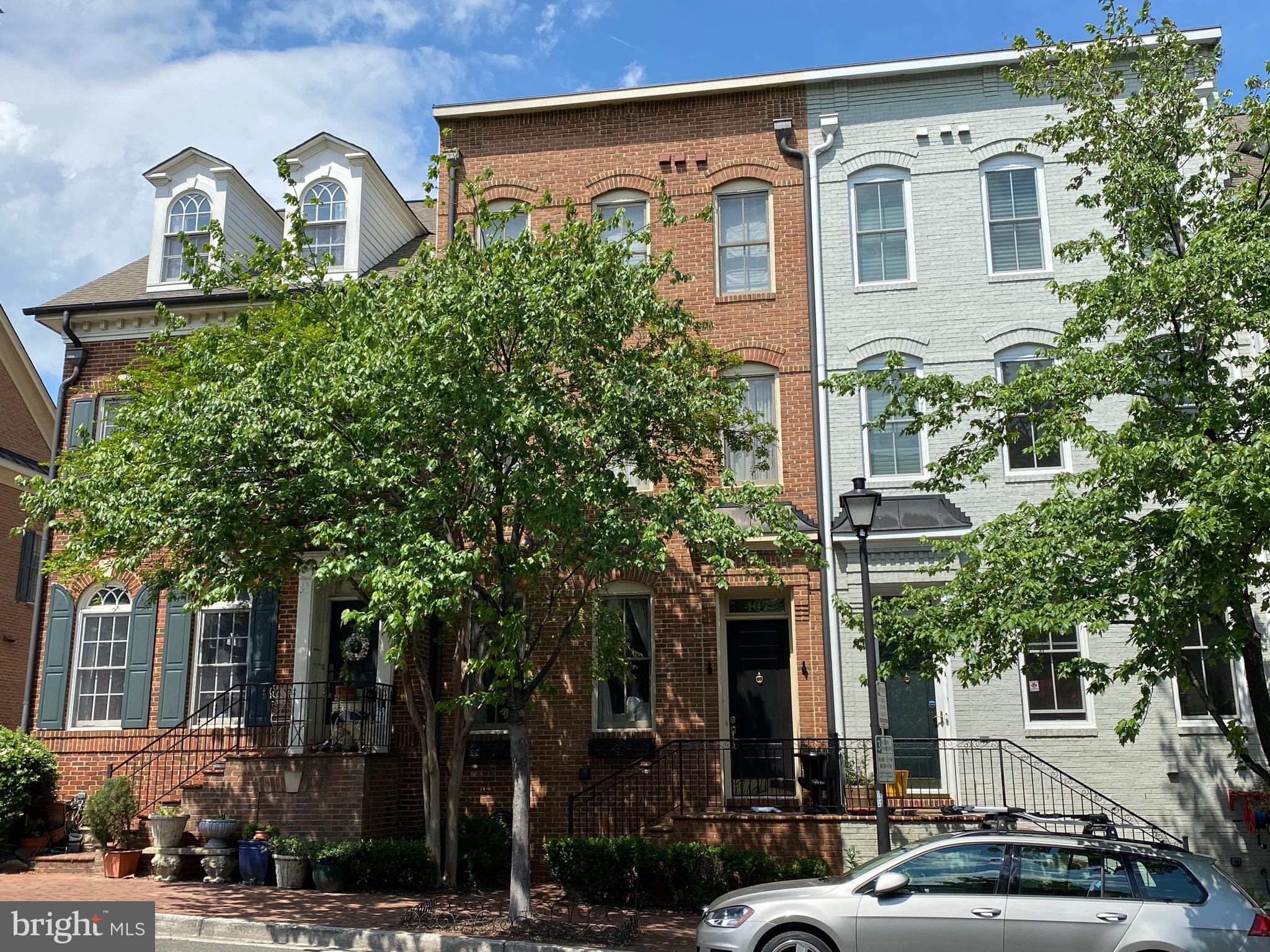 CHATHAM SQUARE - Residential Lease