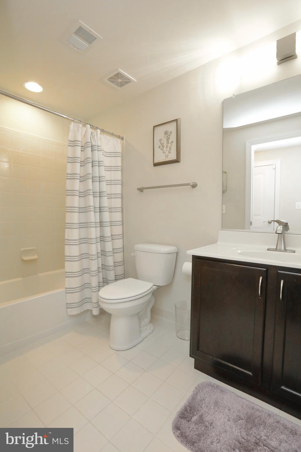 THE VILLAGES OF STEEPLECHASE - Residential