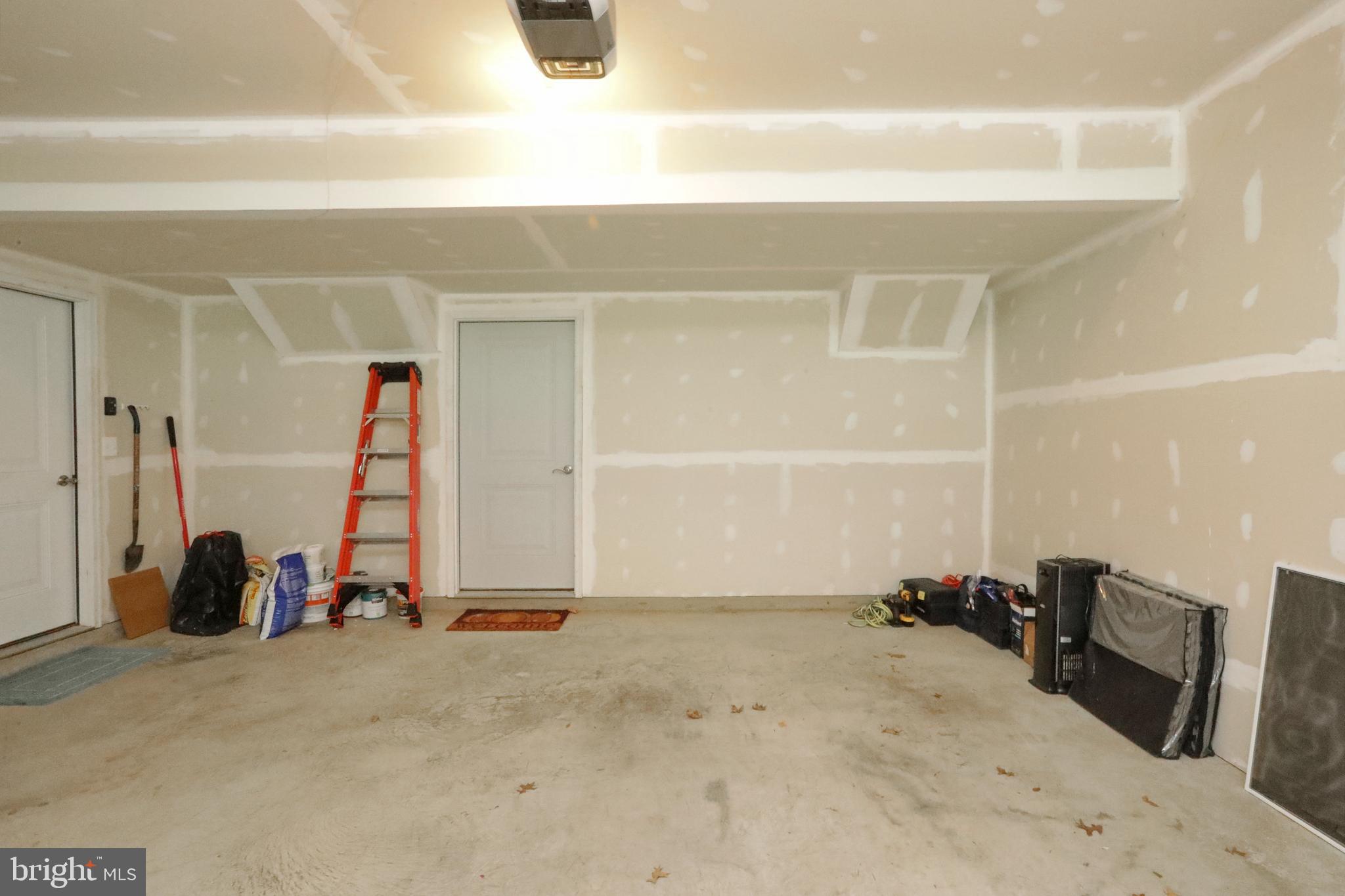 THE VILLAGES OF STEEPLECHASE - Residential