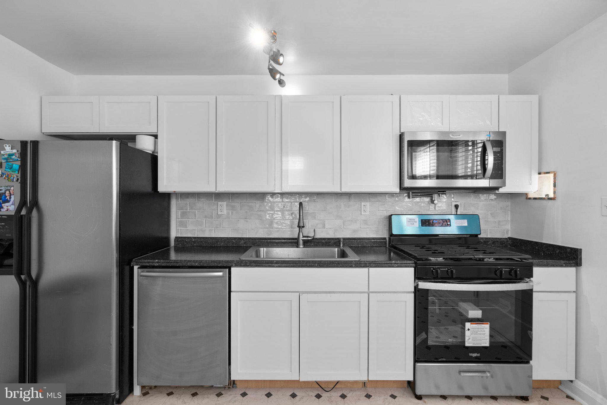 PARKVILLE HEIGHTS - Residential