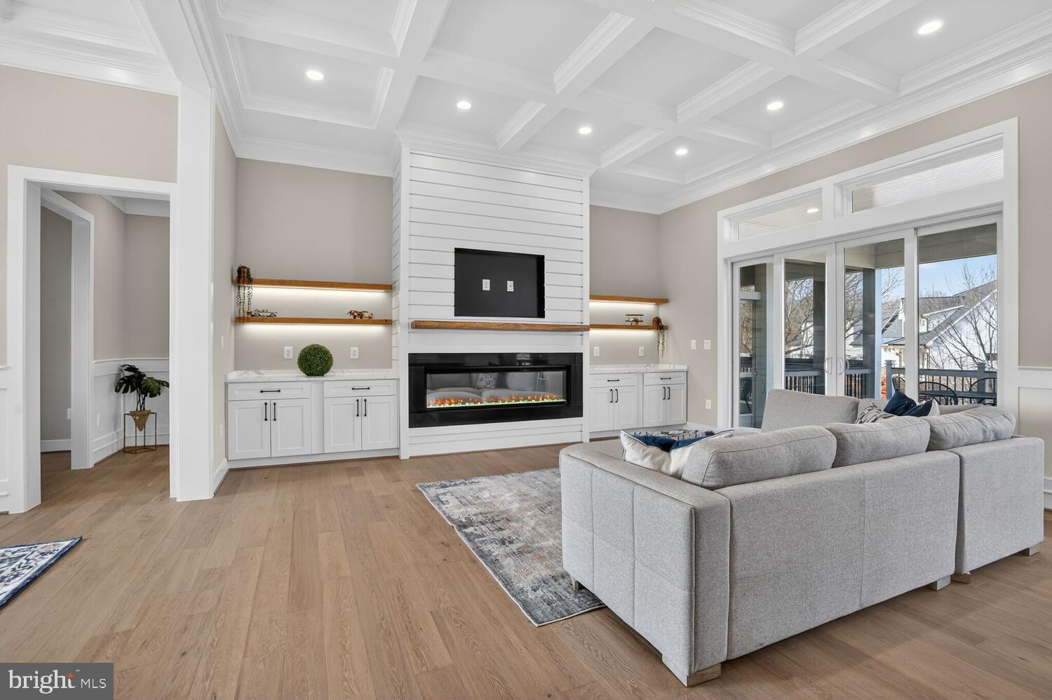 ROCK ISLAND LANDING - Residential