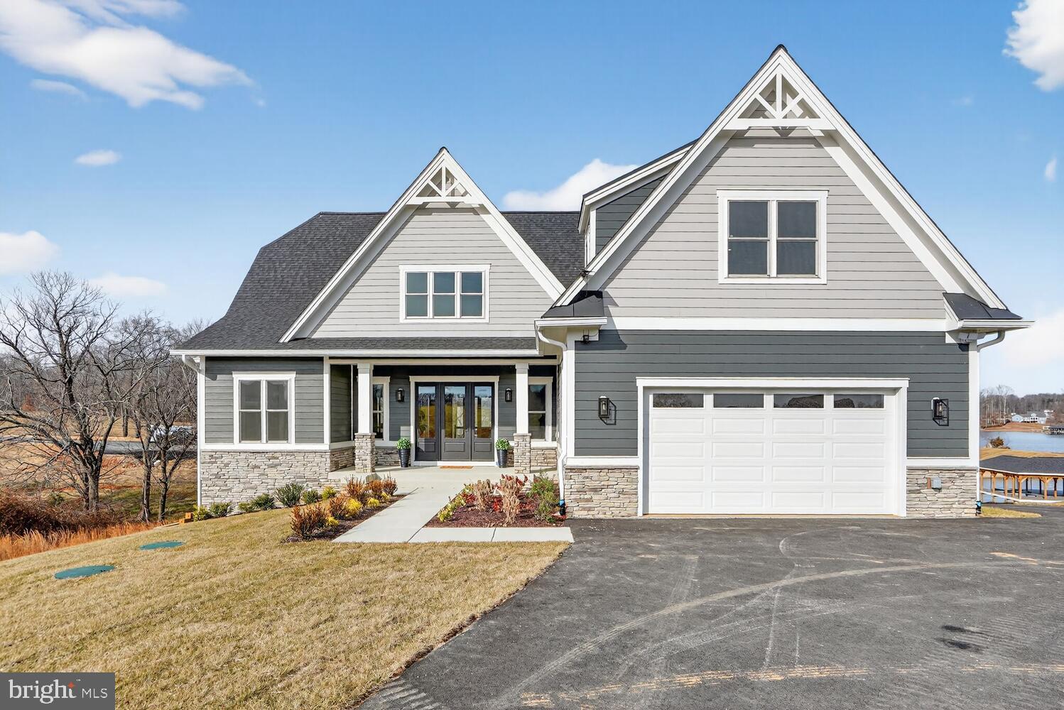 ROCK ISLAND LANDING - Residential