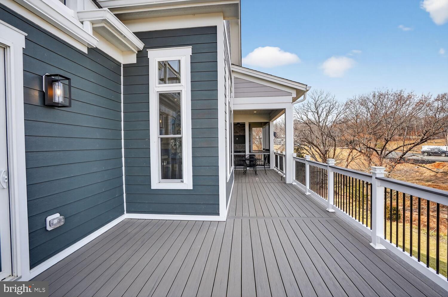 ROCK ISLAND LANDING - Residential