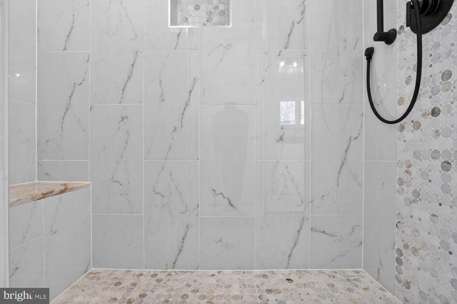 ROCK ISLAND LANDING - Residential