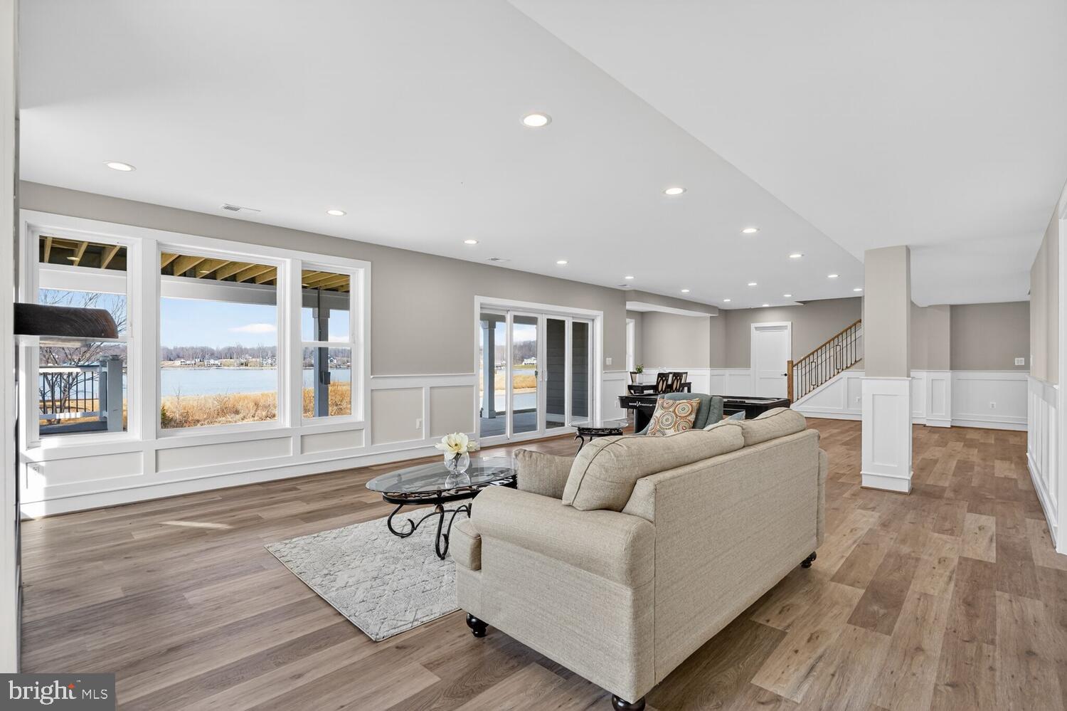 ROCK ISLAND LANDING - Residential