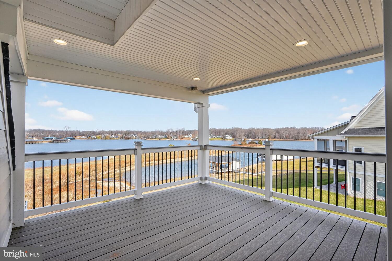 ROCK ISLAND LANDING - Residential