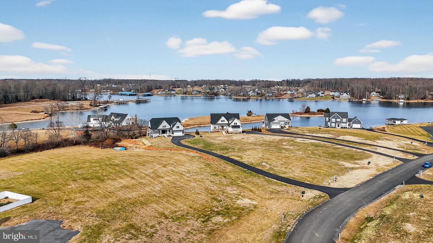 ROCK ISLAND LANDING - Residential