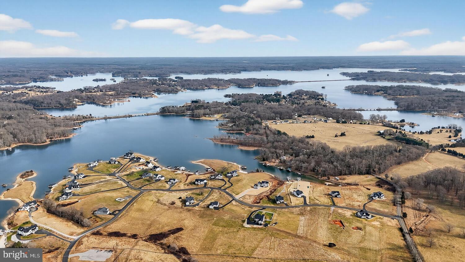 ROCK ISLAND LANDING - Residential