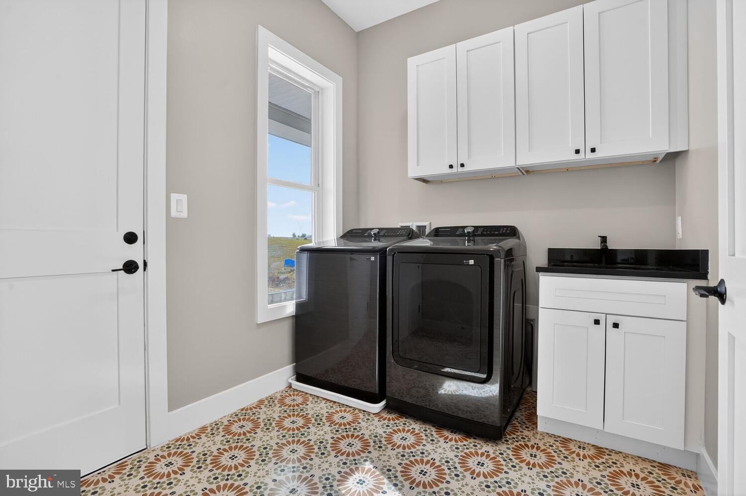 ROCK ISLAND LANDING - Residential