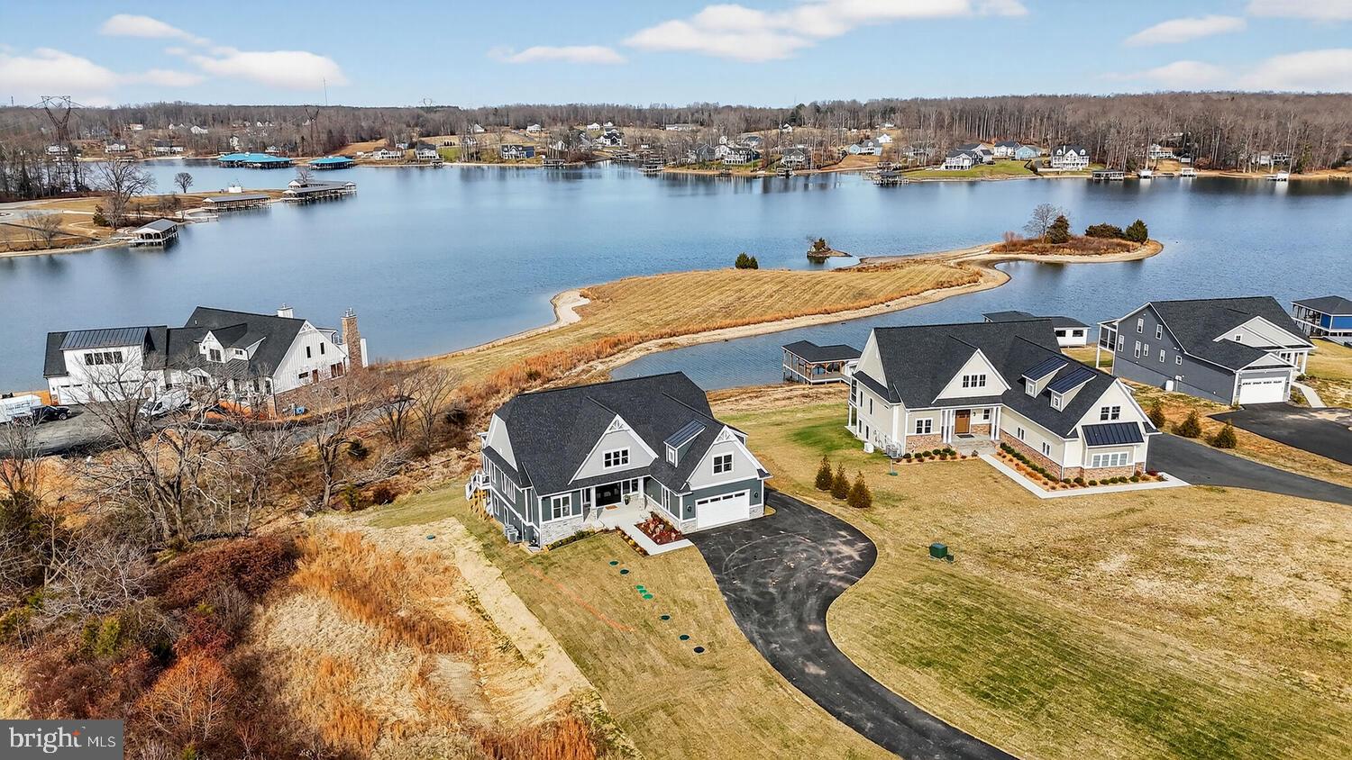 ROCK ISLAND LANDING - Residential