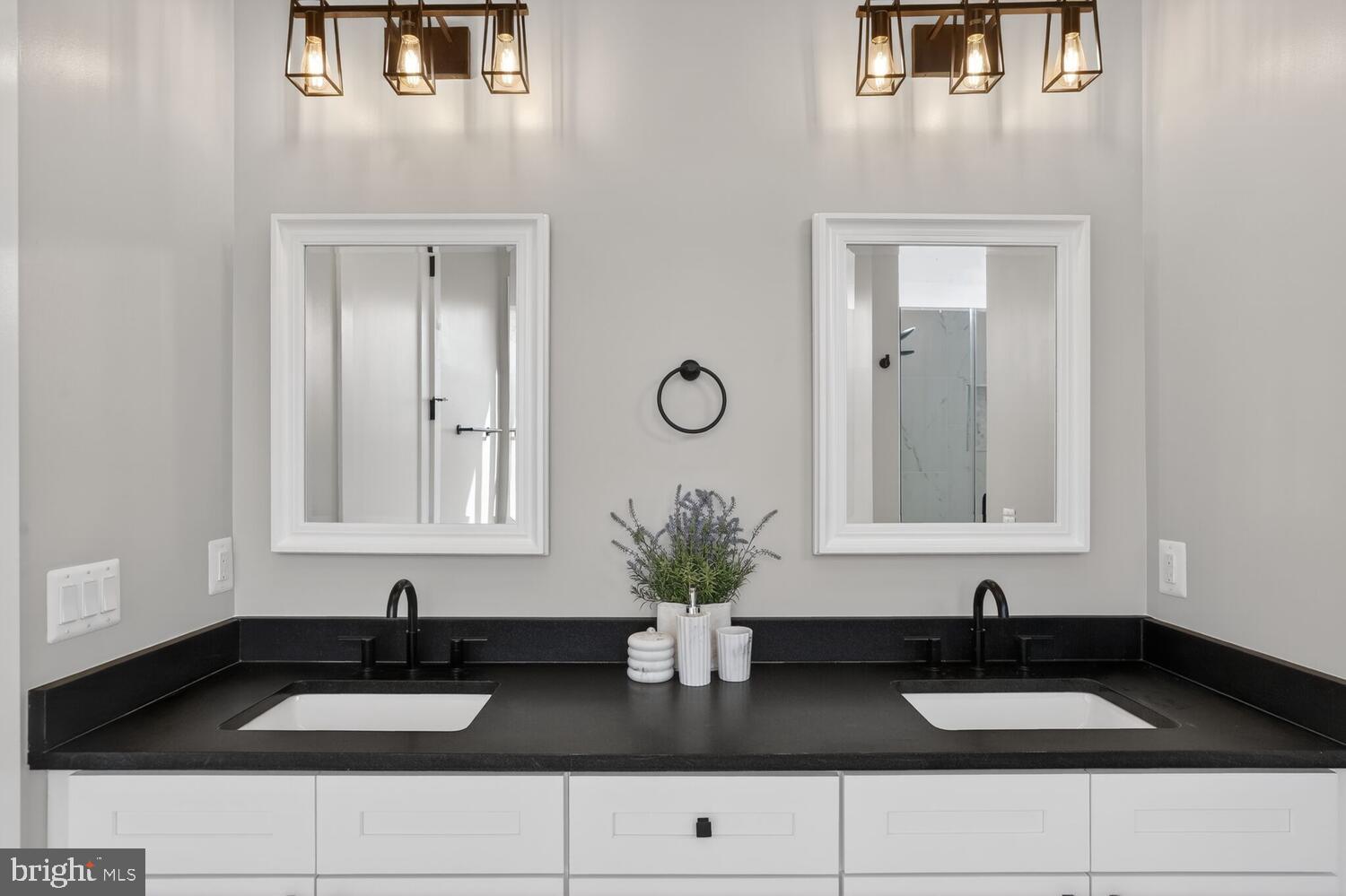 ROCK ISLAND LANDING - Residential