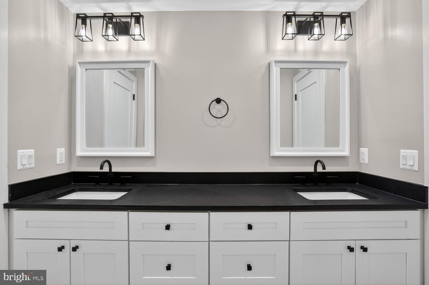 ROCK ISLAND LANDING - Residential