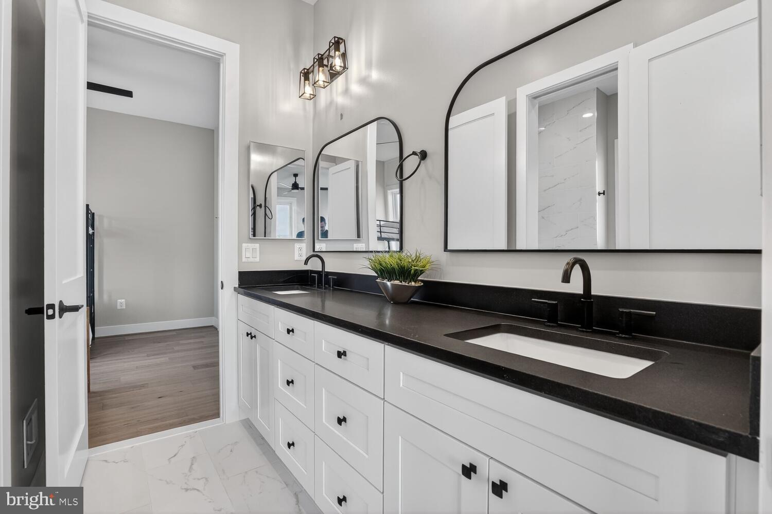 ROCK ISLAND LANDING - Residential