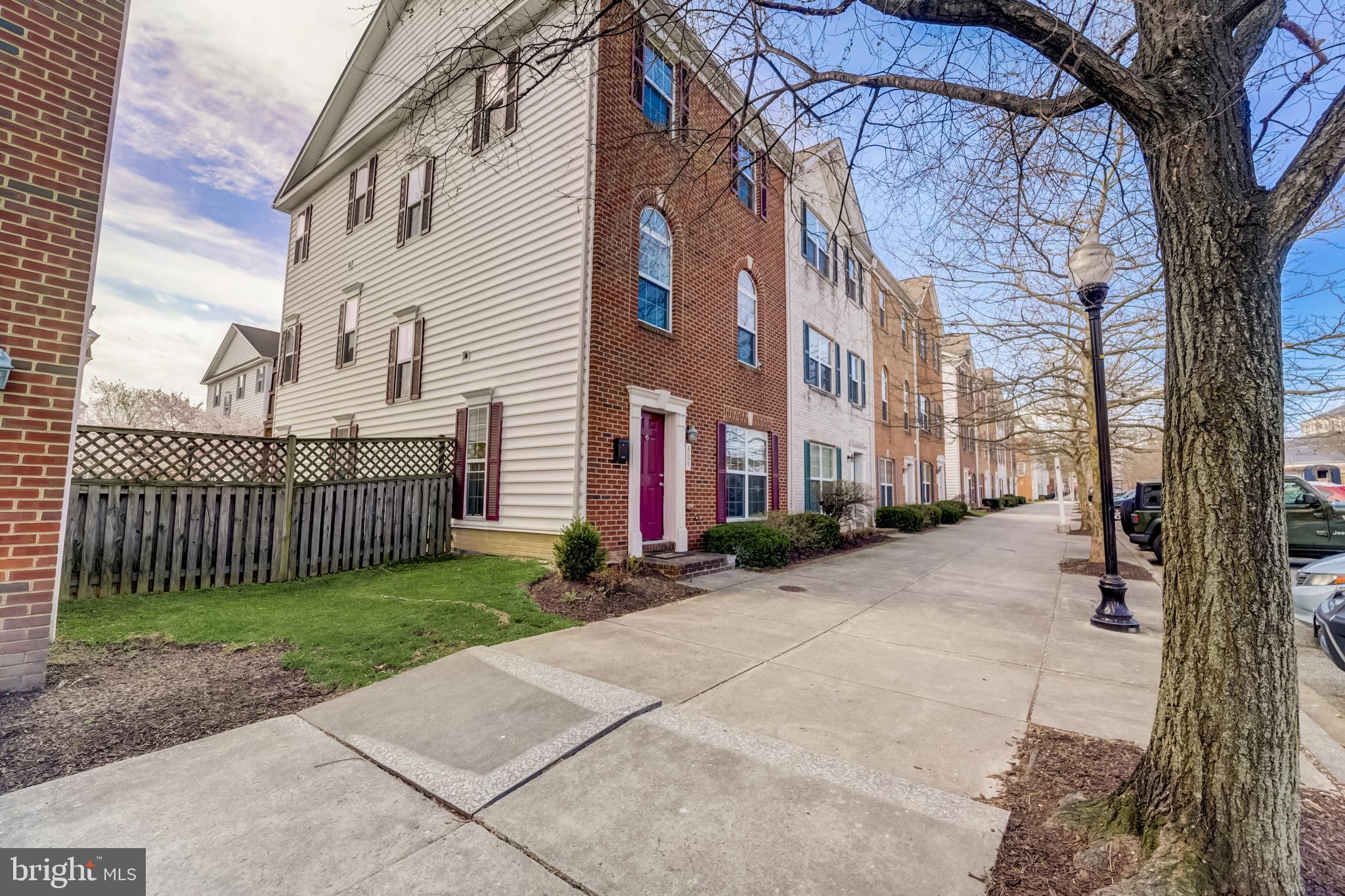 CAMDEN CROSSING - Residential