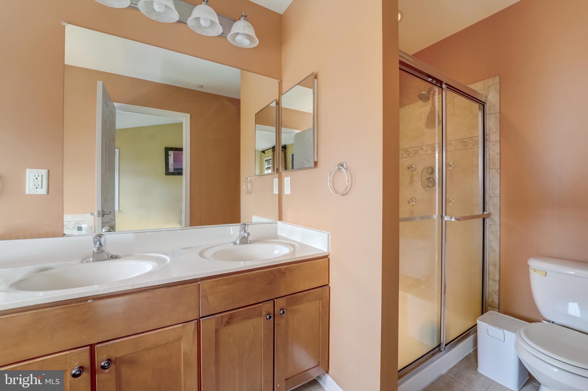 CAMDEN CROSSING - Residential