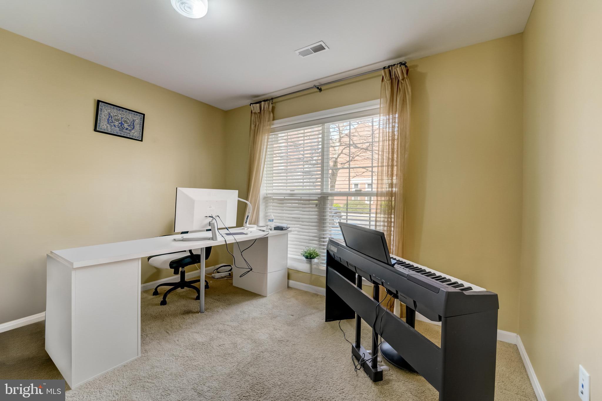 CAMDEN CROSSING - Residential