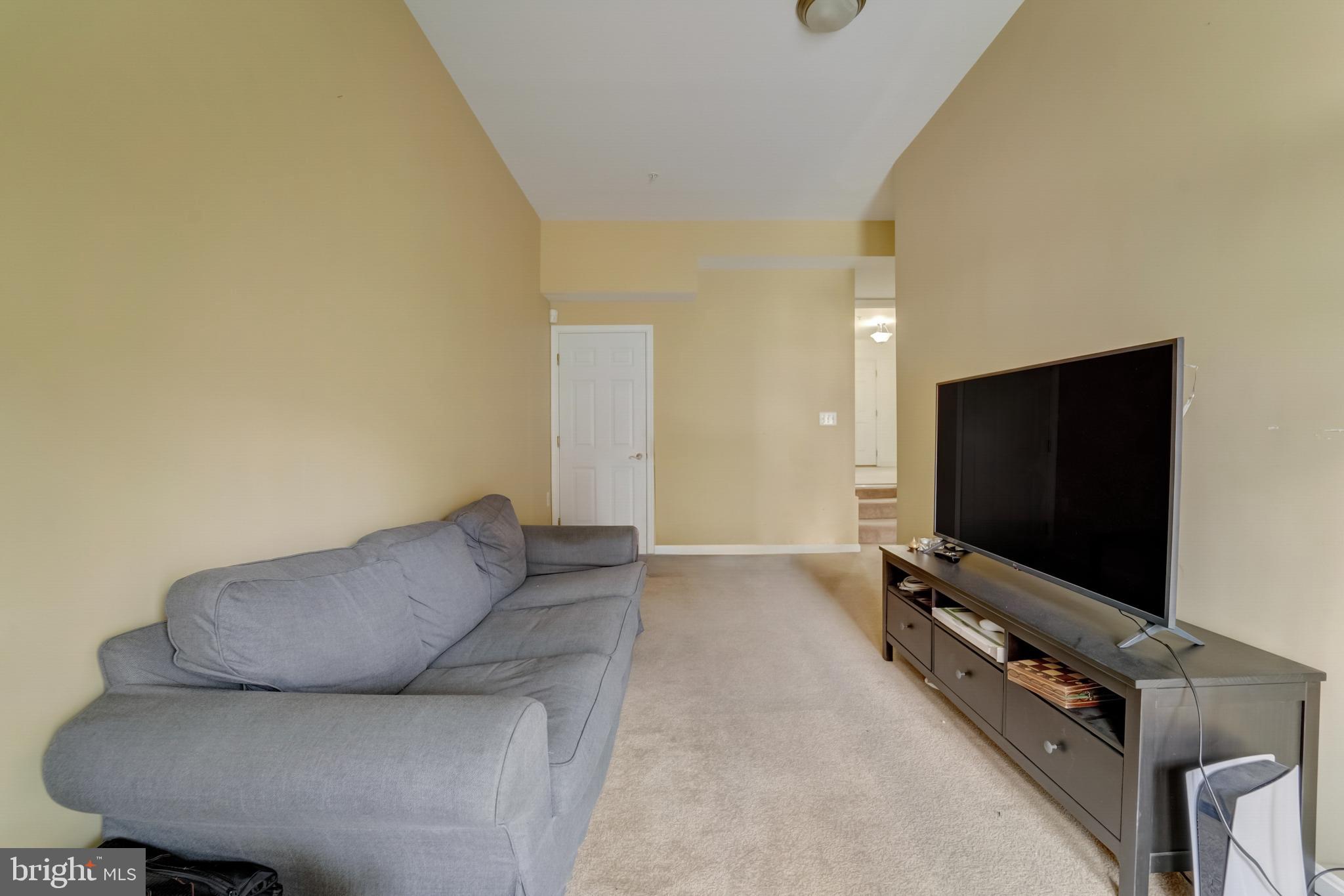 CAMDEN CROSSING - Residential