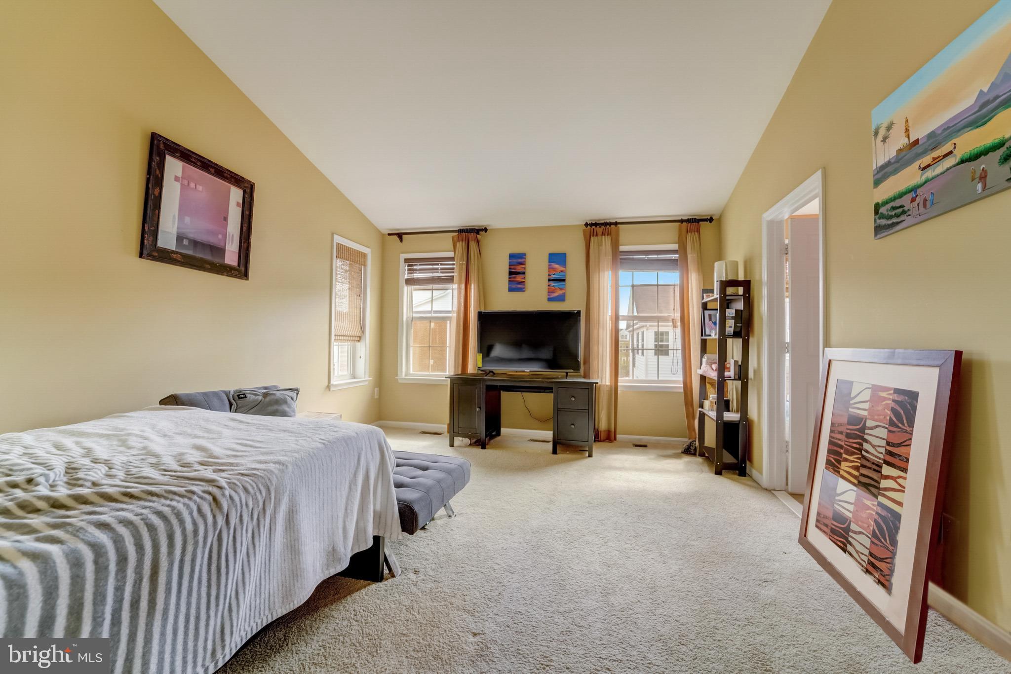 CAMDEN CROSSING - Residential