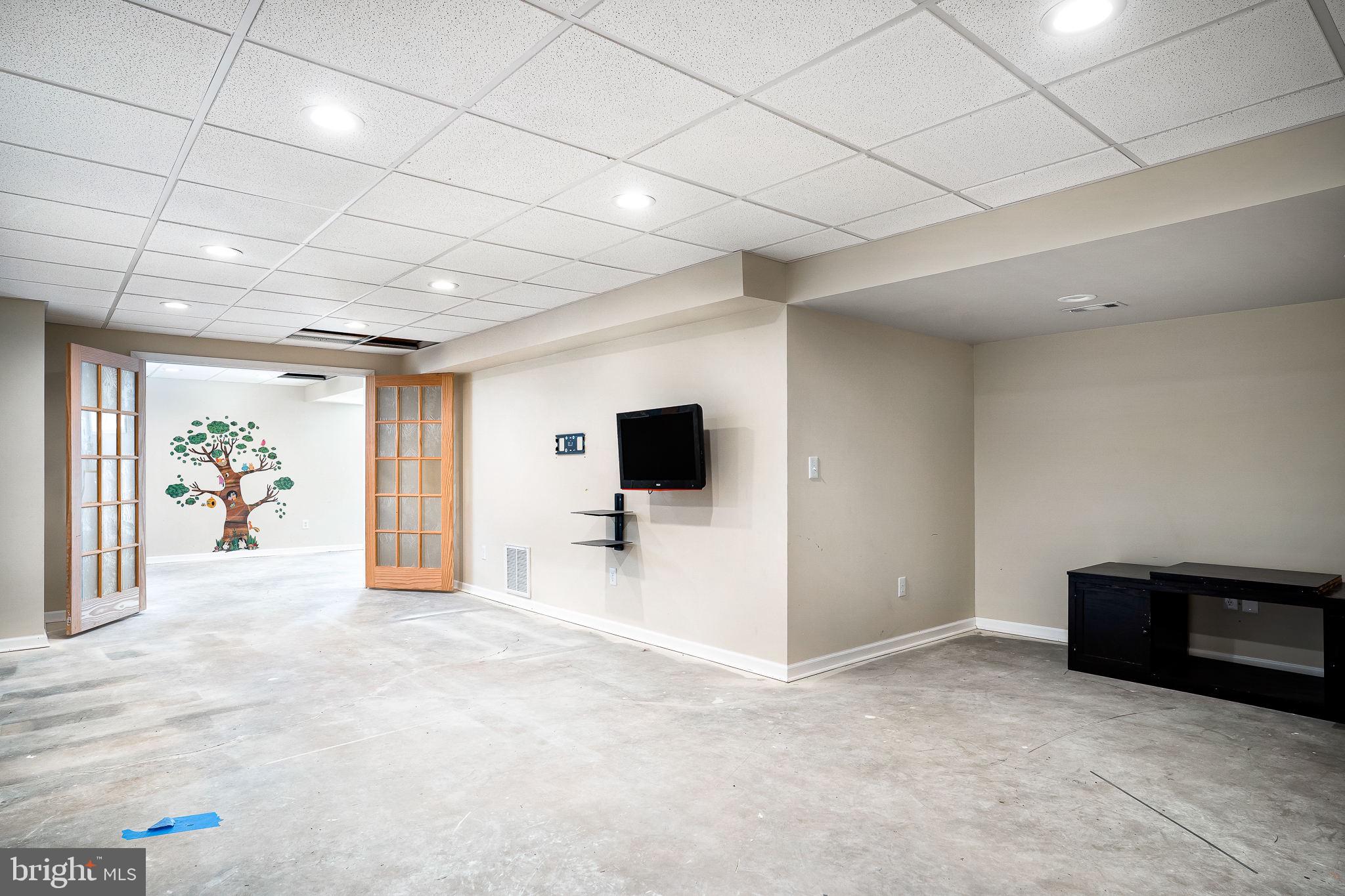 HARLAN RUN - Residential