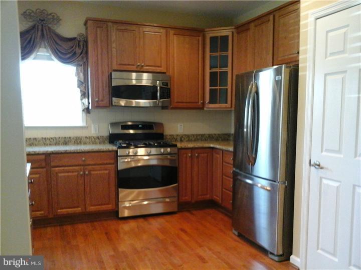 ARBOURS AT EAGLE POINT - Residential