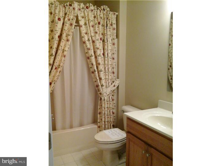 ARBOURS AT EAGLE POINT - Residential