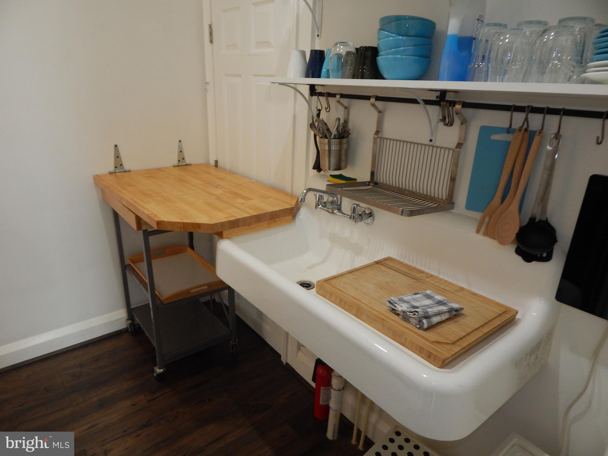 LITTLE ITALY - Residential Lease
