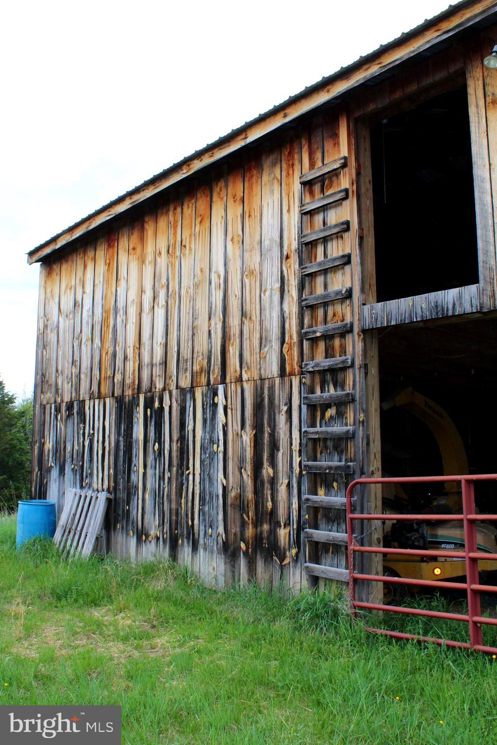 FLOWING SPRINGS - Residential