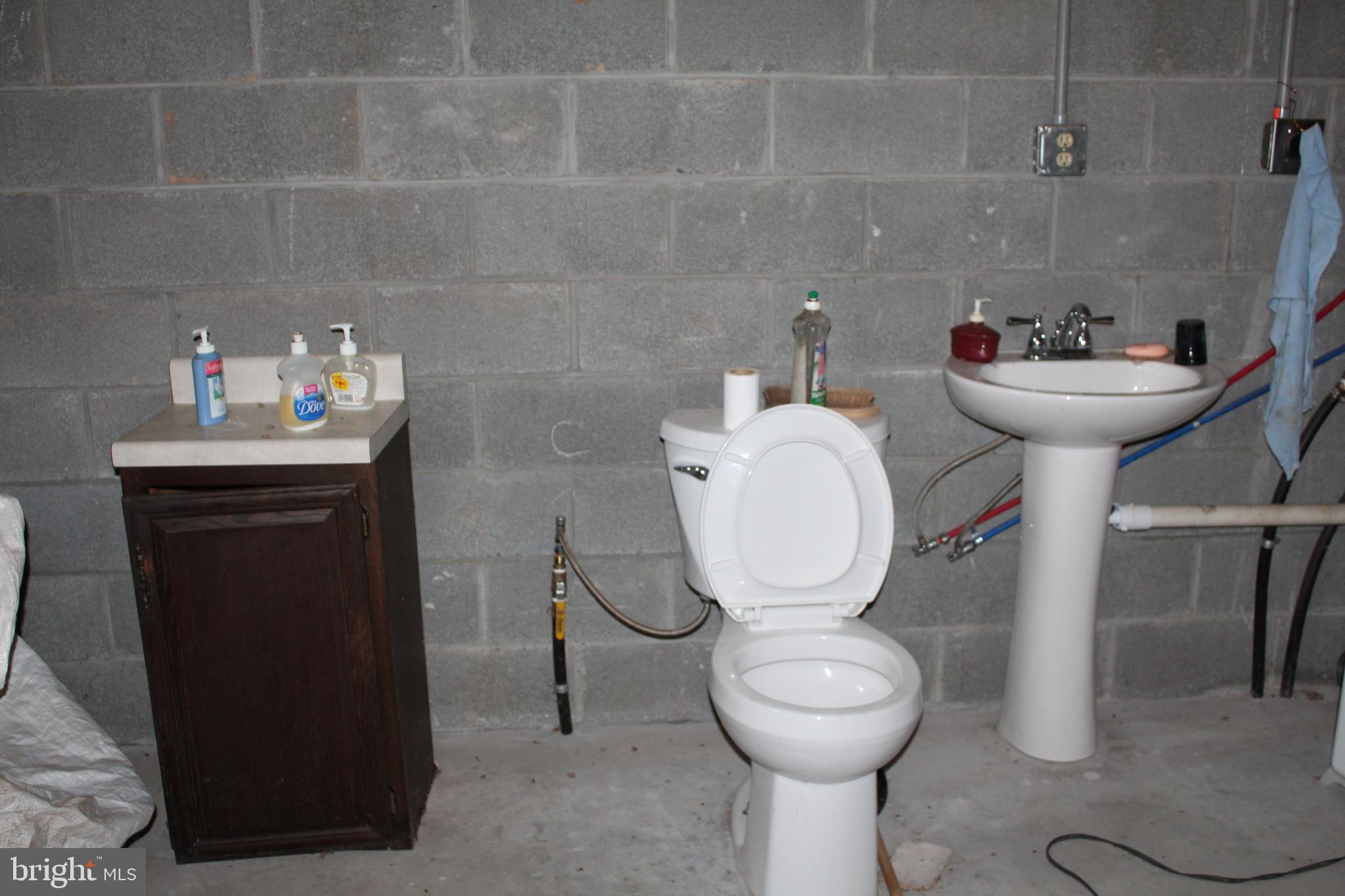 FLOWING SPRINGS - Residential