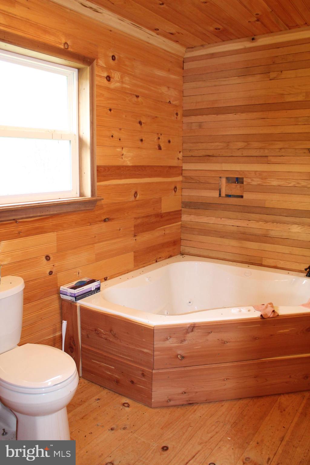 FLOWING SPRINGS - Residential