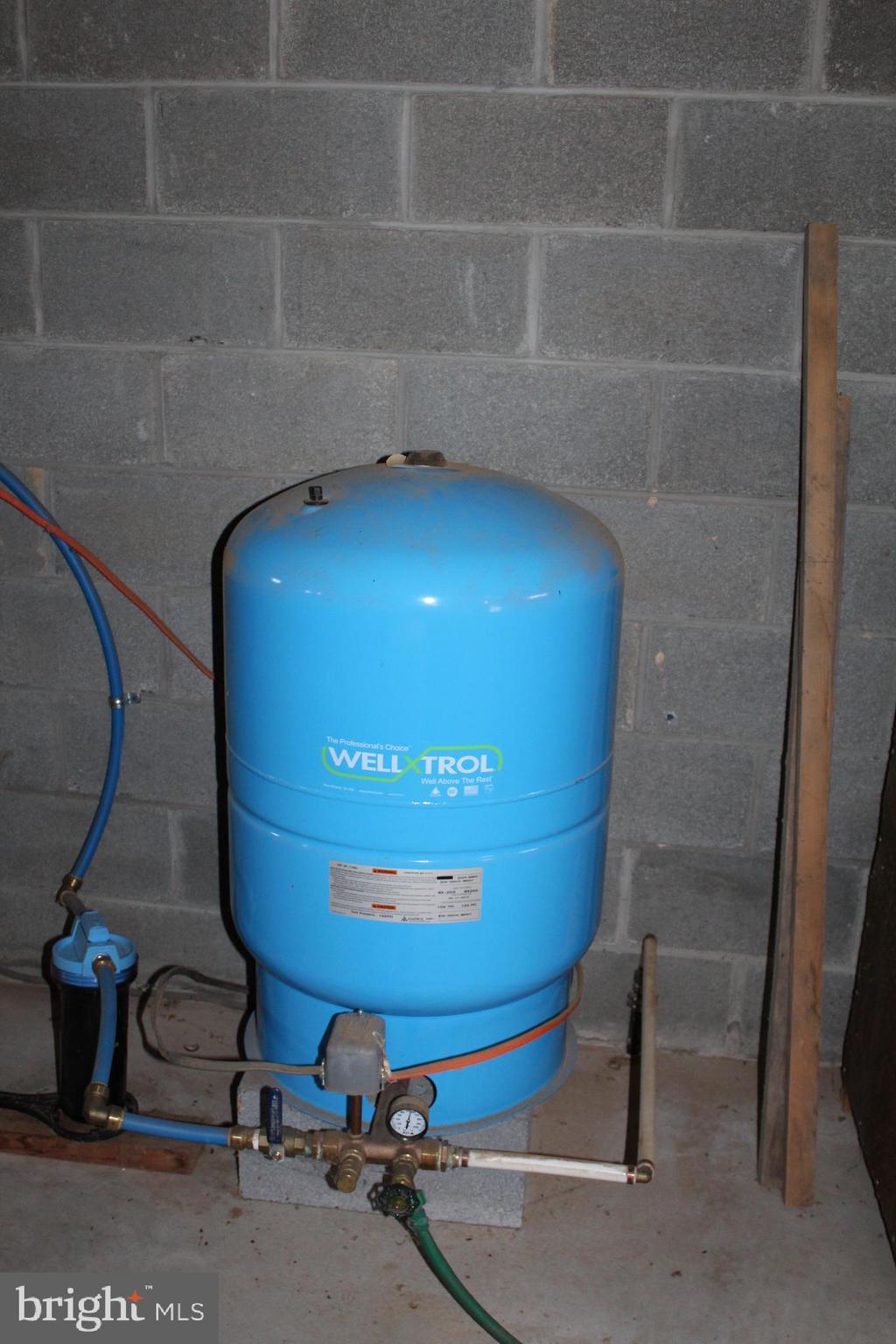 FLOWING SPRINGS - Residential