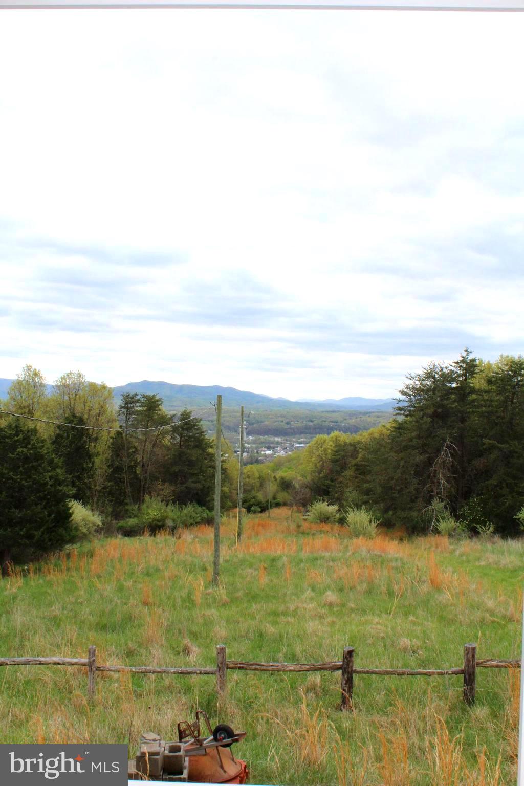 FLOWING SPRINGS - Residential