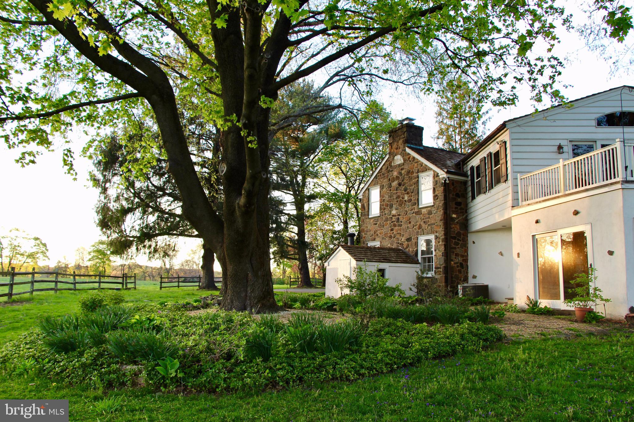 RADNOR HUNT - Residential