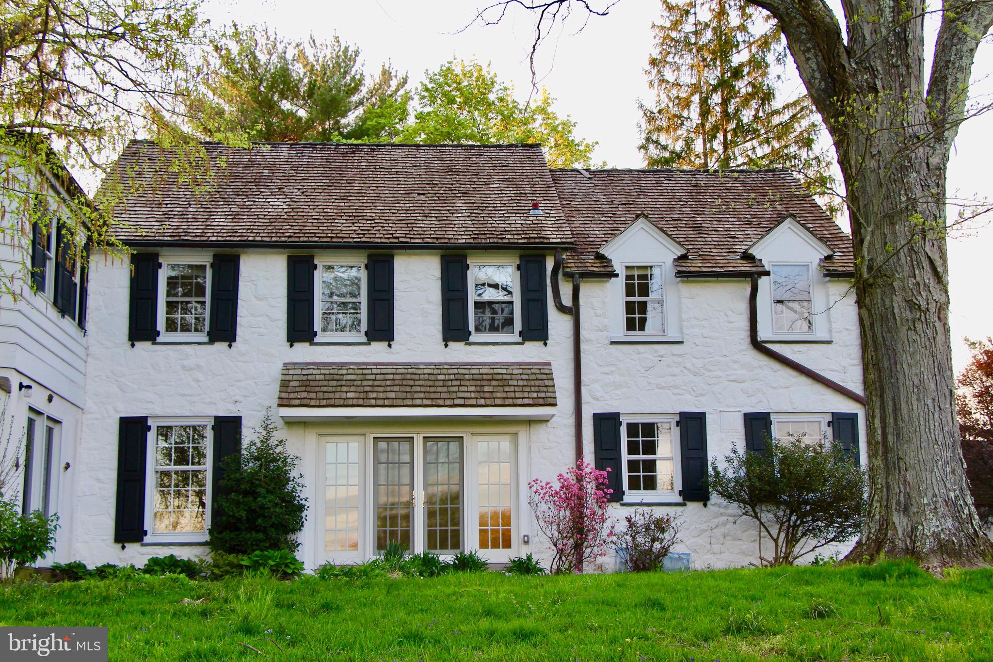 RADNOR HUNT - Residential