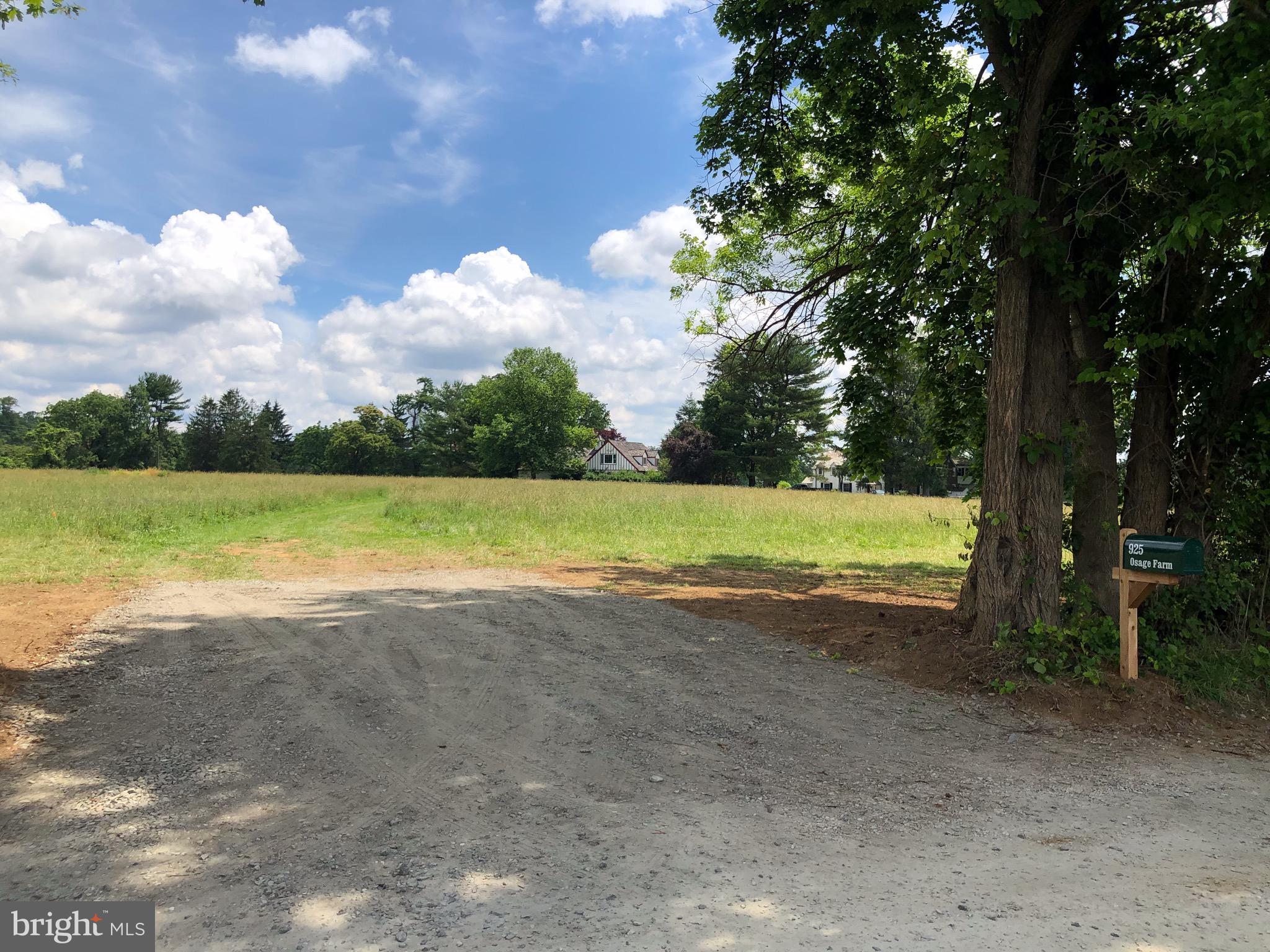 RADNOR HUNT - Residential