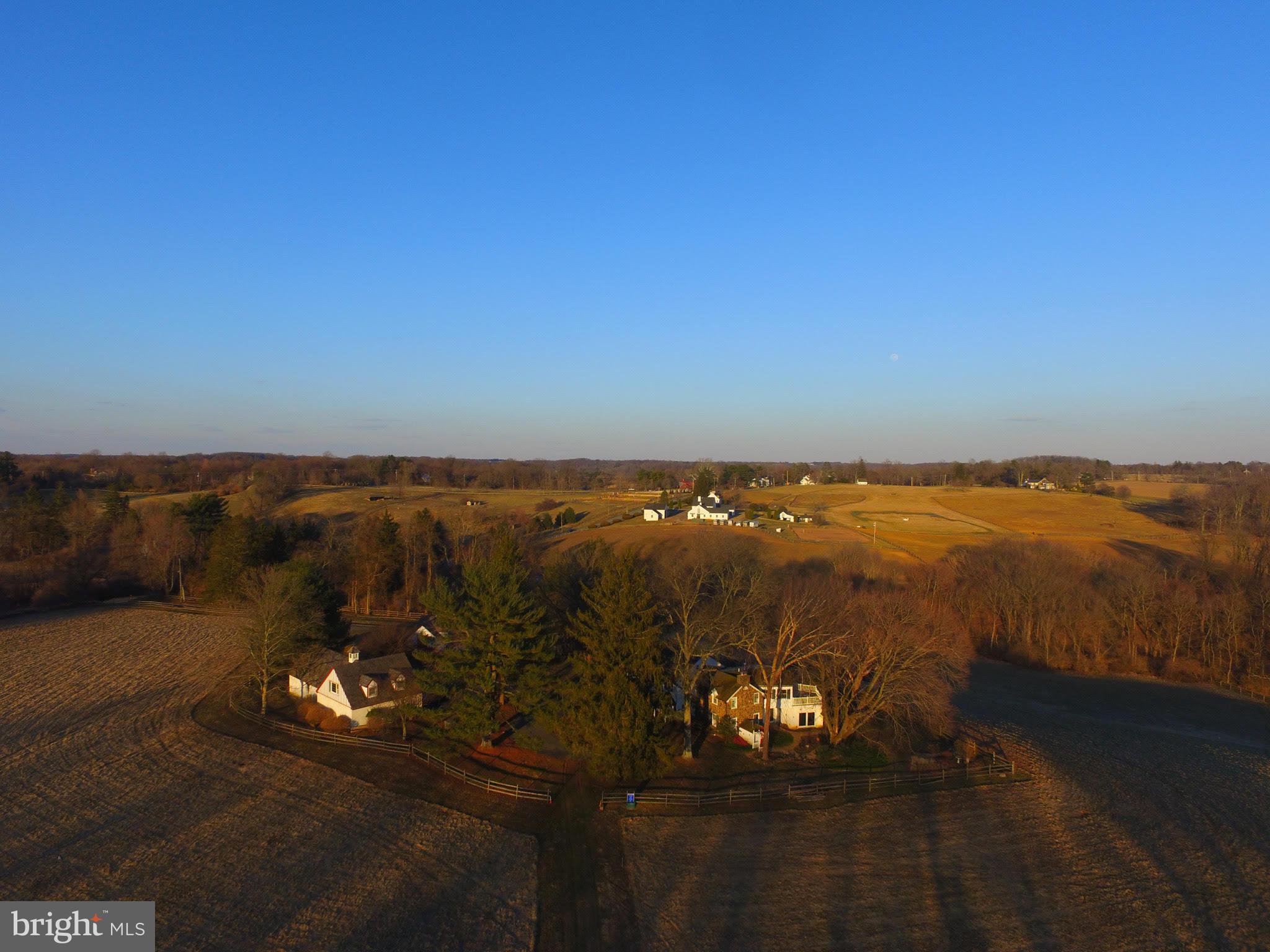 RADNOR HUNT - Residential