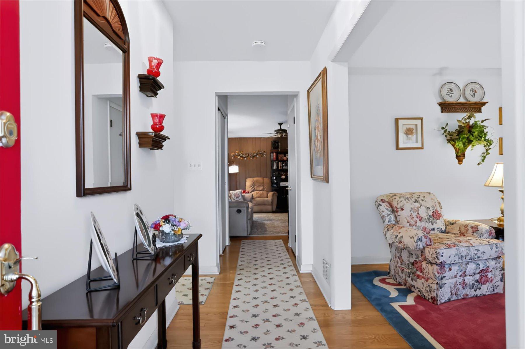 606 LANCELOT LANE