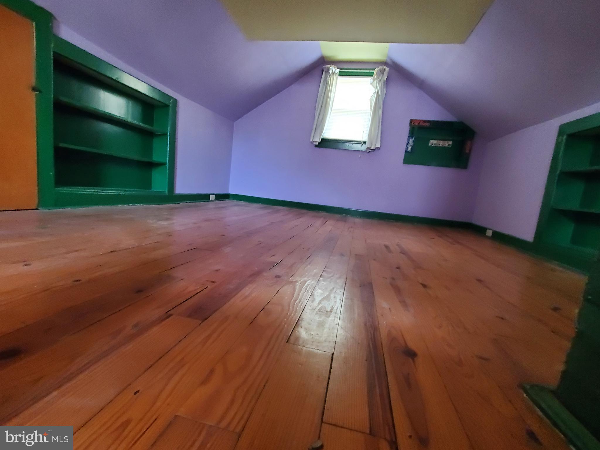 WINCHESTER CITY - Residential