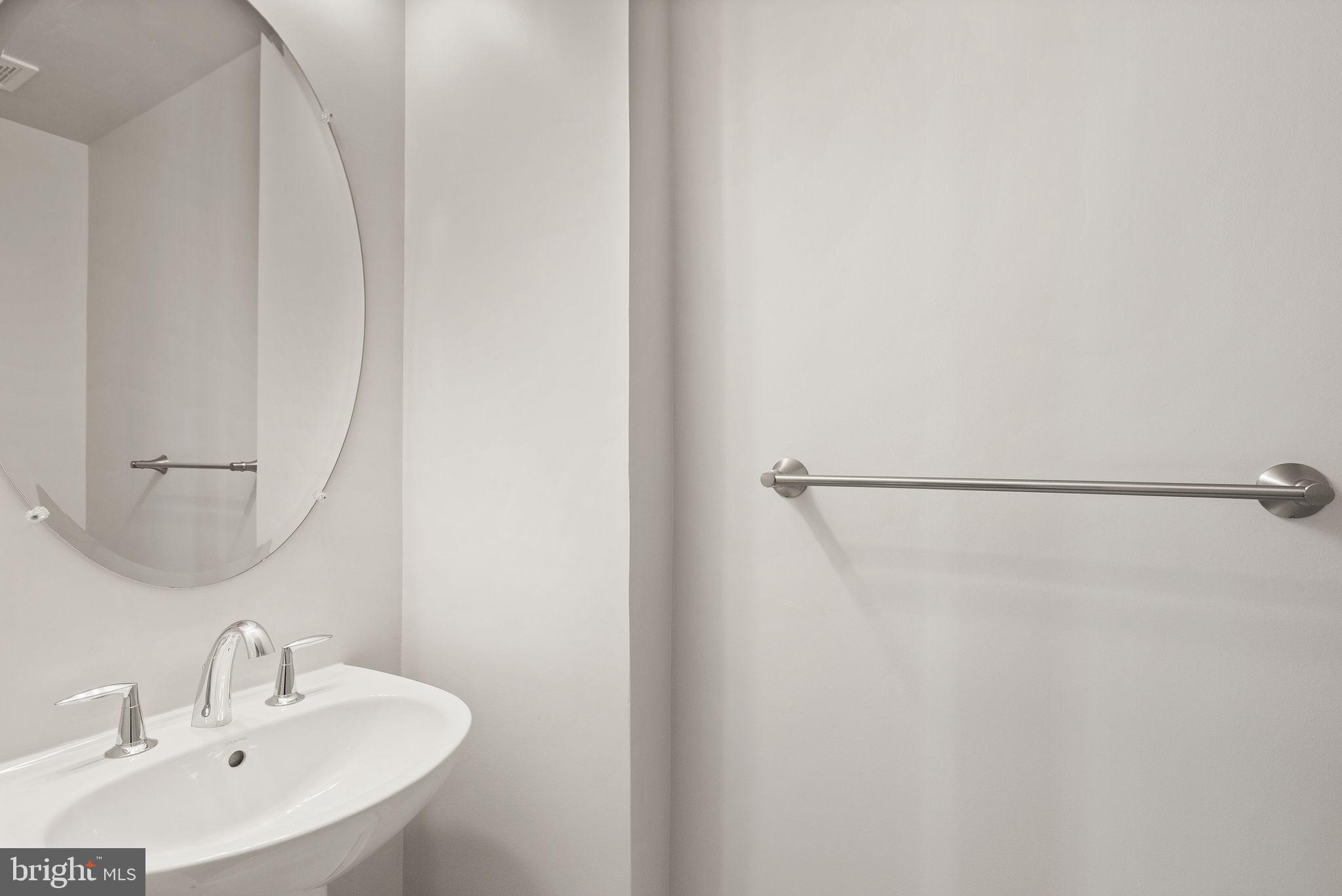 SARATOGA TOWNHOUSES - Residential