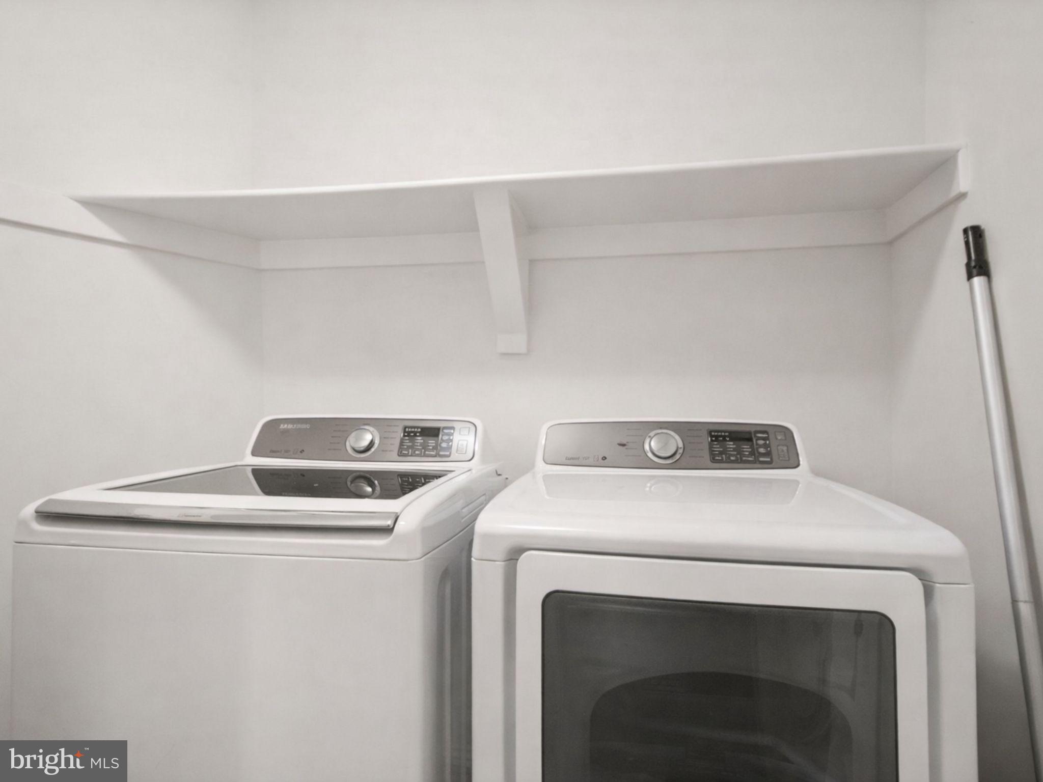 SARATOGA TOWNHOUSES - Residential