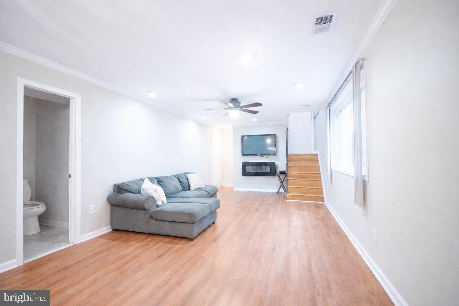 2412 SKYLAND PLACE SE