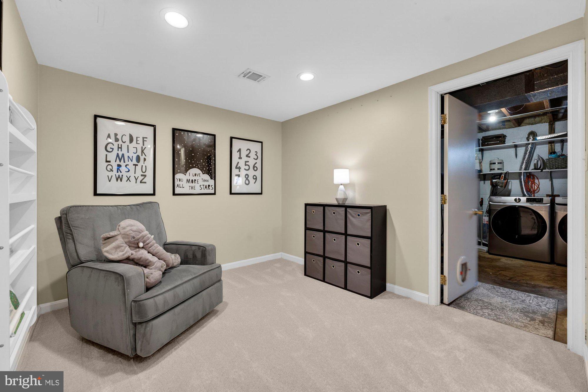 ORANGE HUNT ESTATES - Residential