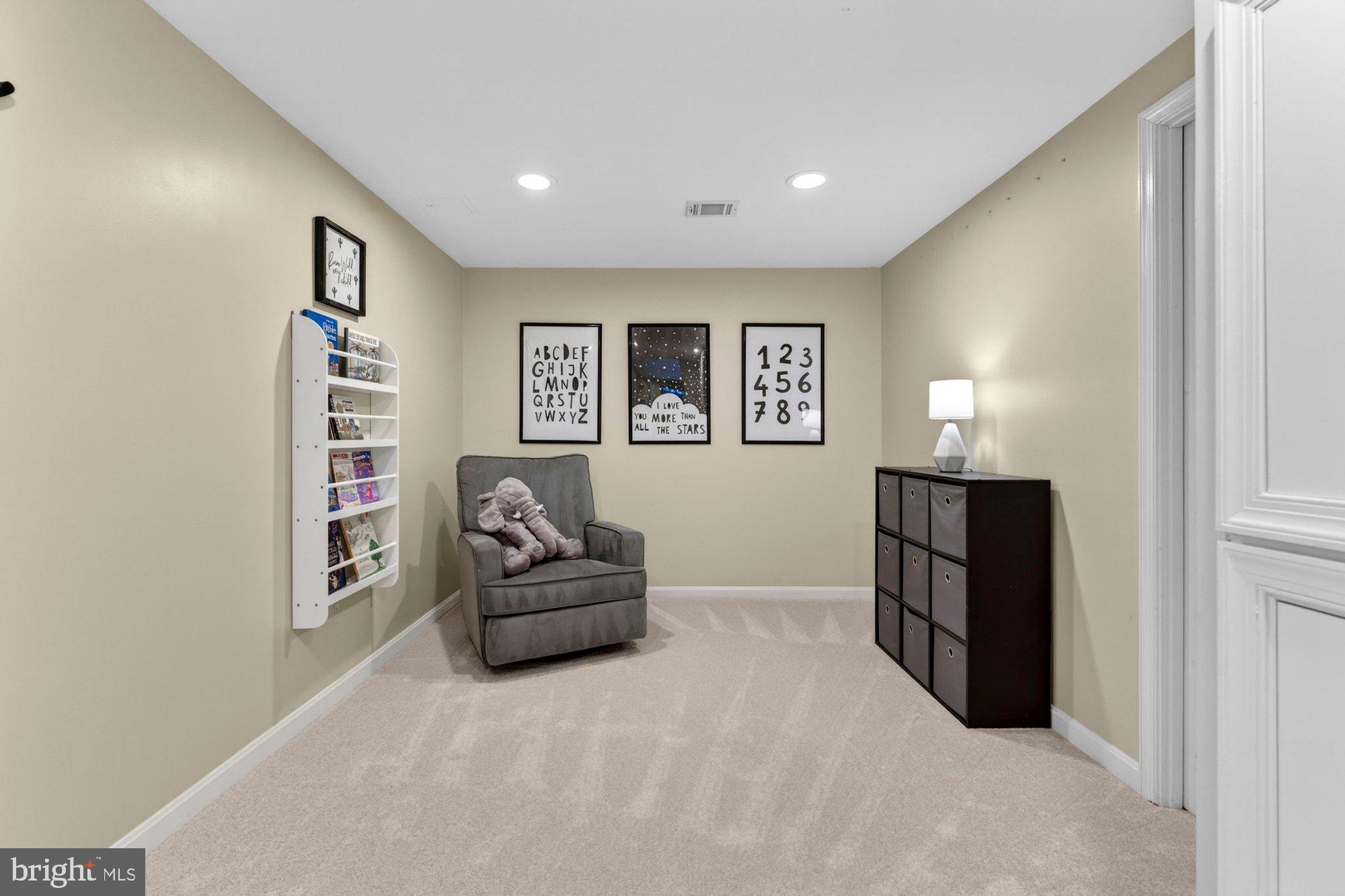 ORANGE HUNT ESTATES - Residential